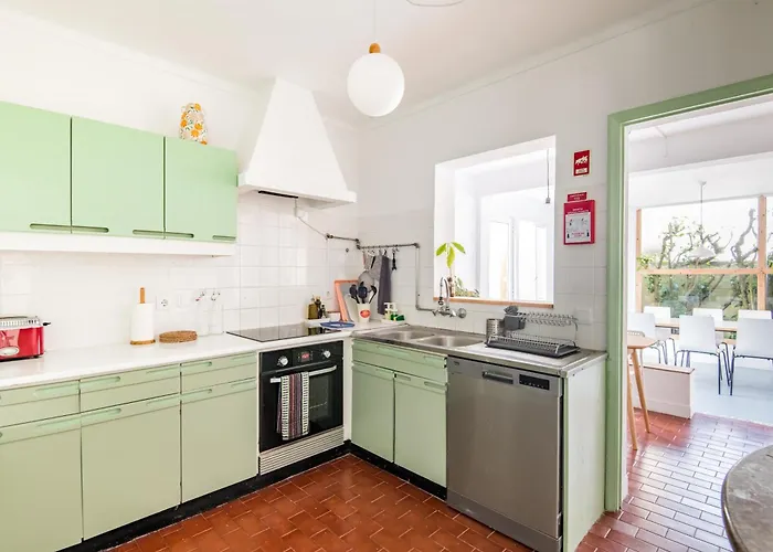 Vakantiehuis 4br, Garden & Bbq, 5min To Milicias Beach, Easy Park, Casa Yucca São Roque