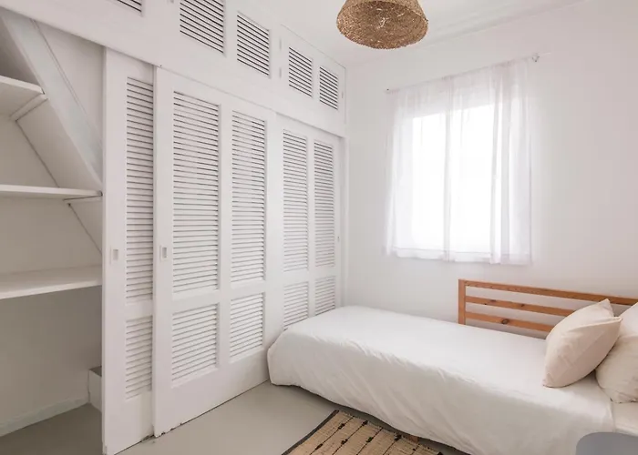 4br, Garden & Bbq, 5min To Milicias Beach, Easy Park, Casa Yucca Dom wakacyjny *