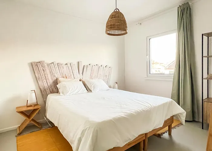 Dom wakacyjny 4br, Garden & Bbq, 5min To Milicias Beach, Easy Park, Casa Yucca São Roque